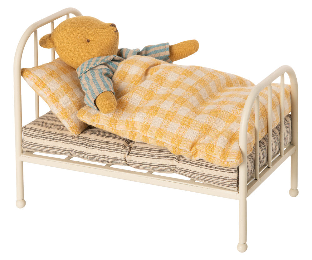 Maileg vintage bed Teddy